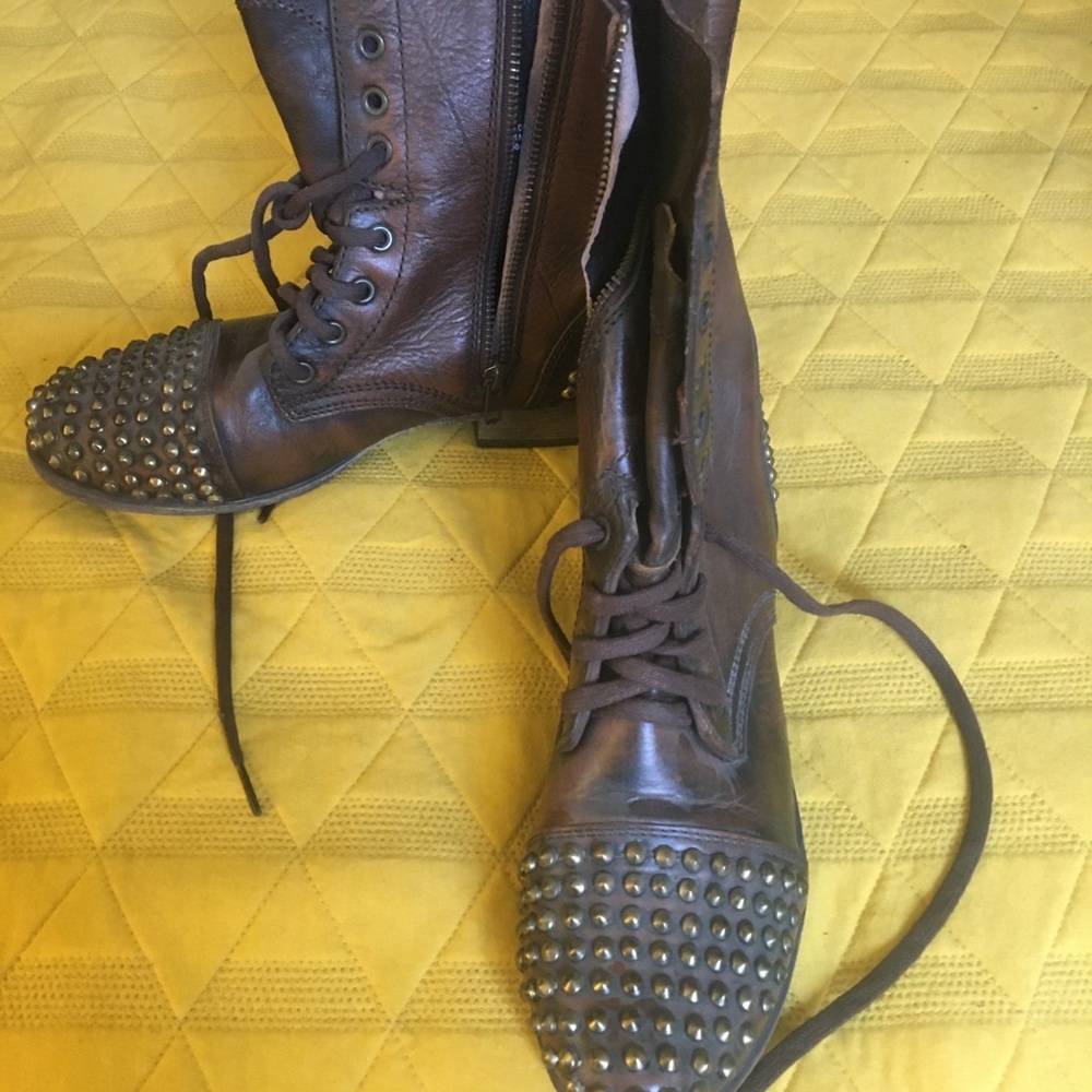 Steve Madden Brown Tarney Boots